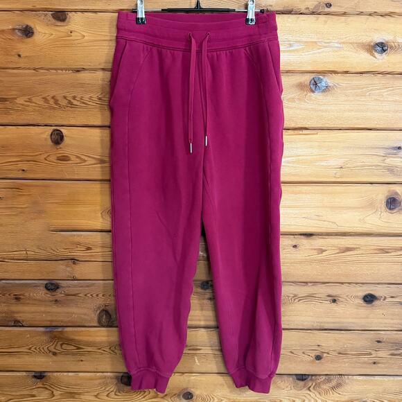 Lululemon Scuba Relaxed-Fit High-Rise Jogger Pomegranate Size 6 - Picture 2 of 9